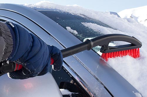 SubZero Power Series Snowbrush brushing snow from windshield